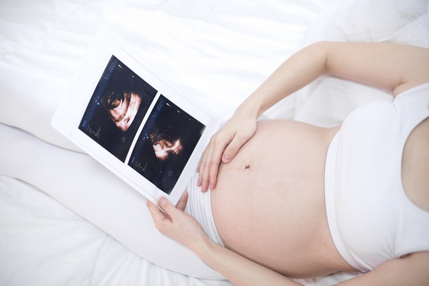 Trong quá trình mang thai, tiểu đường thai kỳ có thể gây hậu quả nghiêm trọng lên sức khỏe mẹ và bé